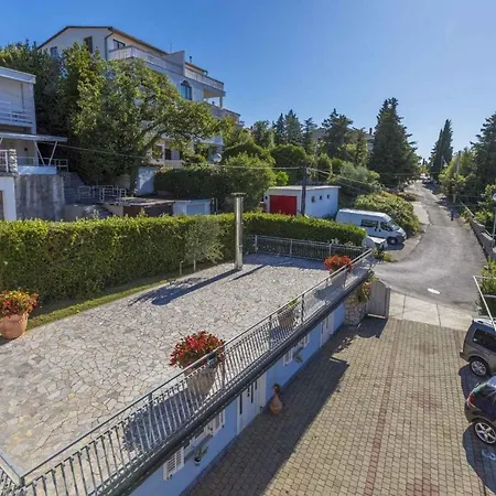 One-bedroom In Crikvenica Lxiii Dramalj