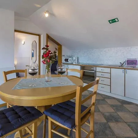Apartment One-bedroom In Crikvenica Lxiii *